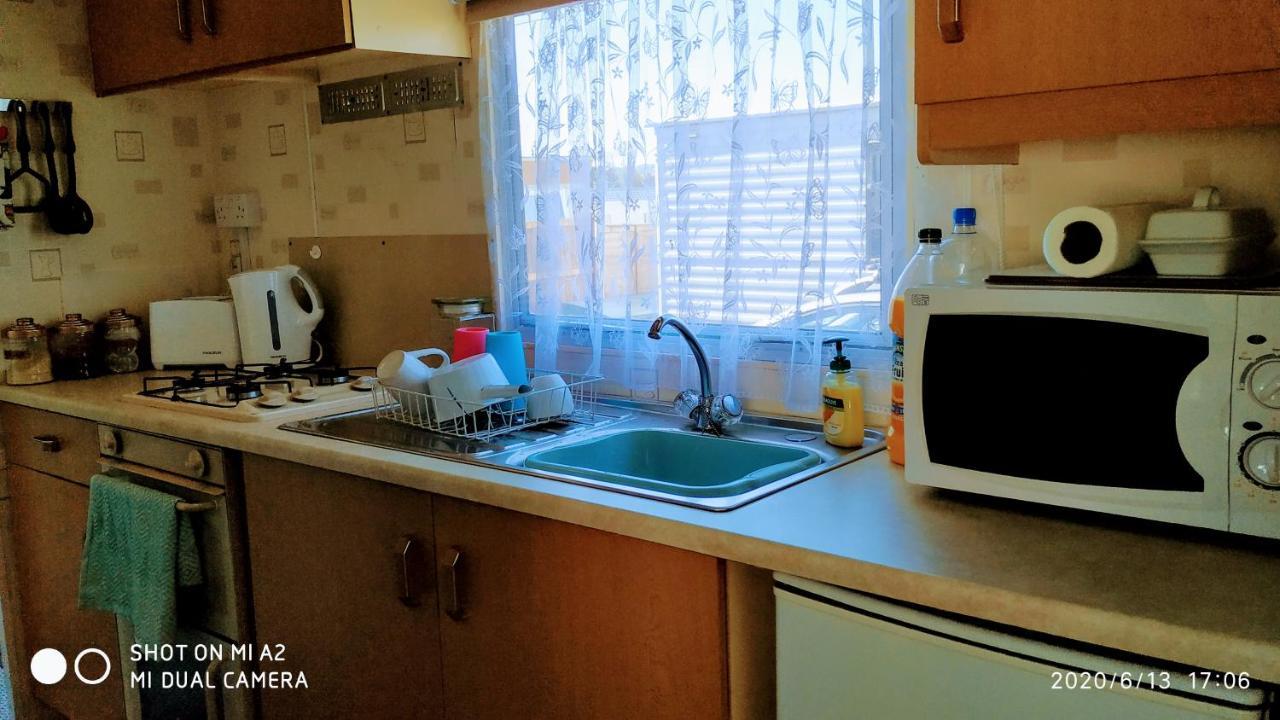Gina'S Static Caravan,118 Sandsgate Хемсби Экстерьер фото